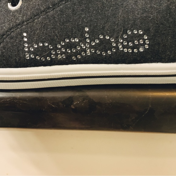 NWT BEBE GIRLS CHARCOAL SNEAKERS BEBE RHINESTONES GLITTERY LACES BEBE CHARM 2/3 - Picture 6 of 16